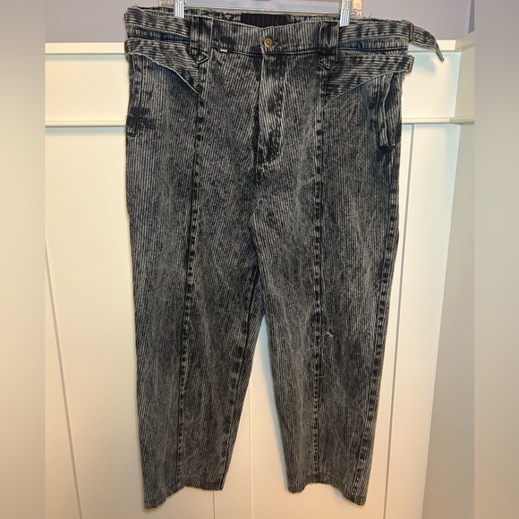 Magnum Other - 1980's Magnum Ballon faded Jeans